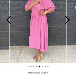 Nursing queen dress. Like new. Worn twice.